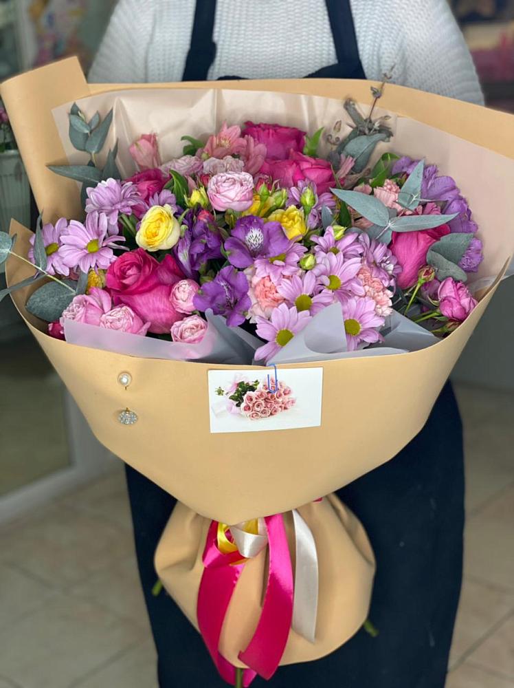 Букет цветов из: Хризантемы, Гвоздики и Альстромерии в Махновке