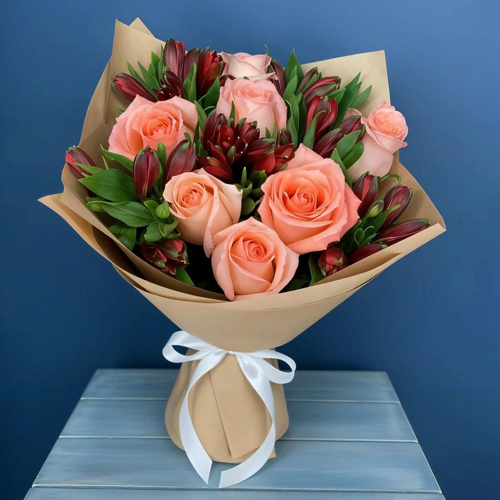 Букет цветов из: Розы и Альстромерии в Махновке