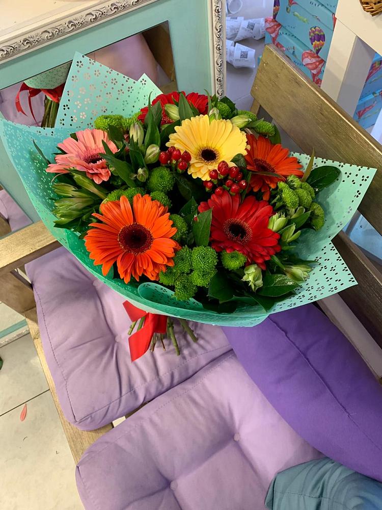 Букет цветов из: Герберы, Хризантемы и Альстромерии в Махновке