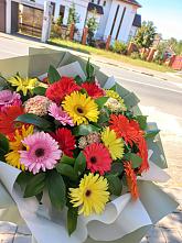 Букет цветов из:  Герберы #REPLACE_PRED# Махновке
