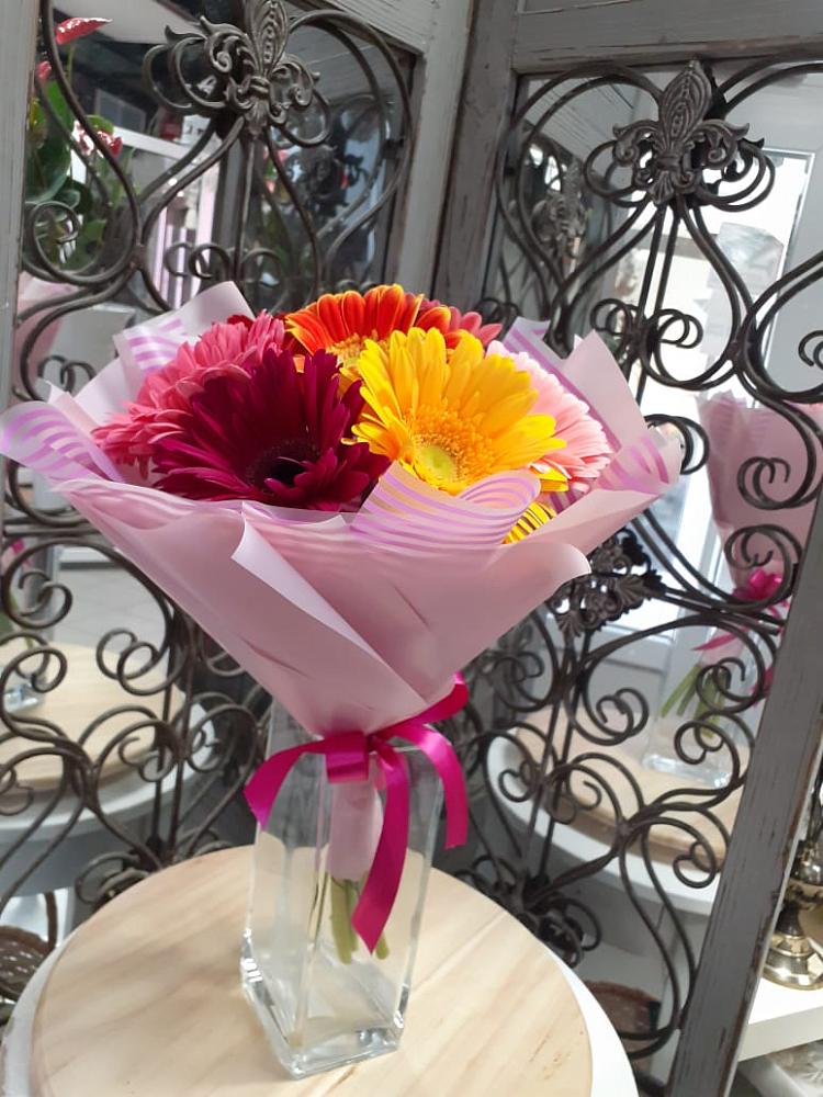 Букет цветов из: Герберы в Махновке