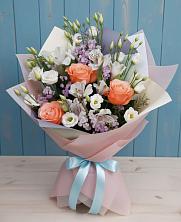 Букет цветов из:  Лизиантусы, Розы, Альстромерии и Гипсофила в Махновке