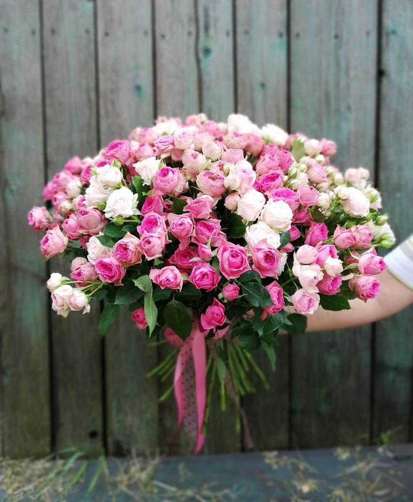 Букет Розовые кустовые розы Натали и Лав Лидия в Махновке